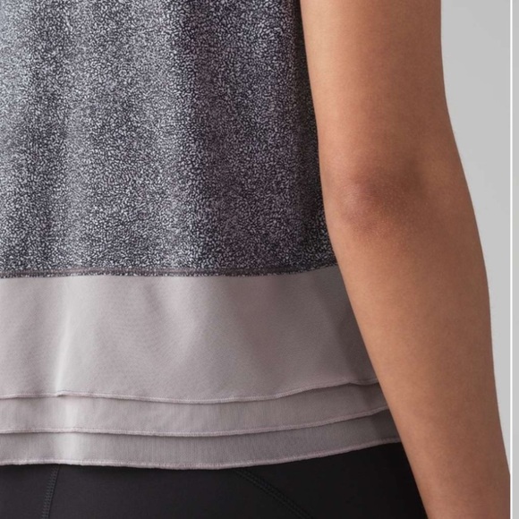 Lululemon Sole Training Short Sleeve Sea Spray Alpine White Dark Chrome - Picture 5 of 5